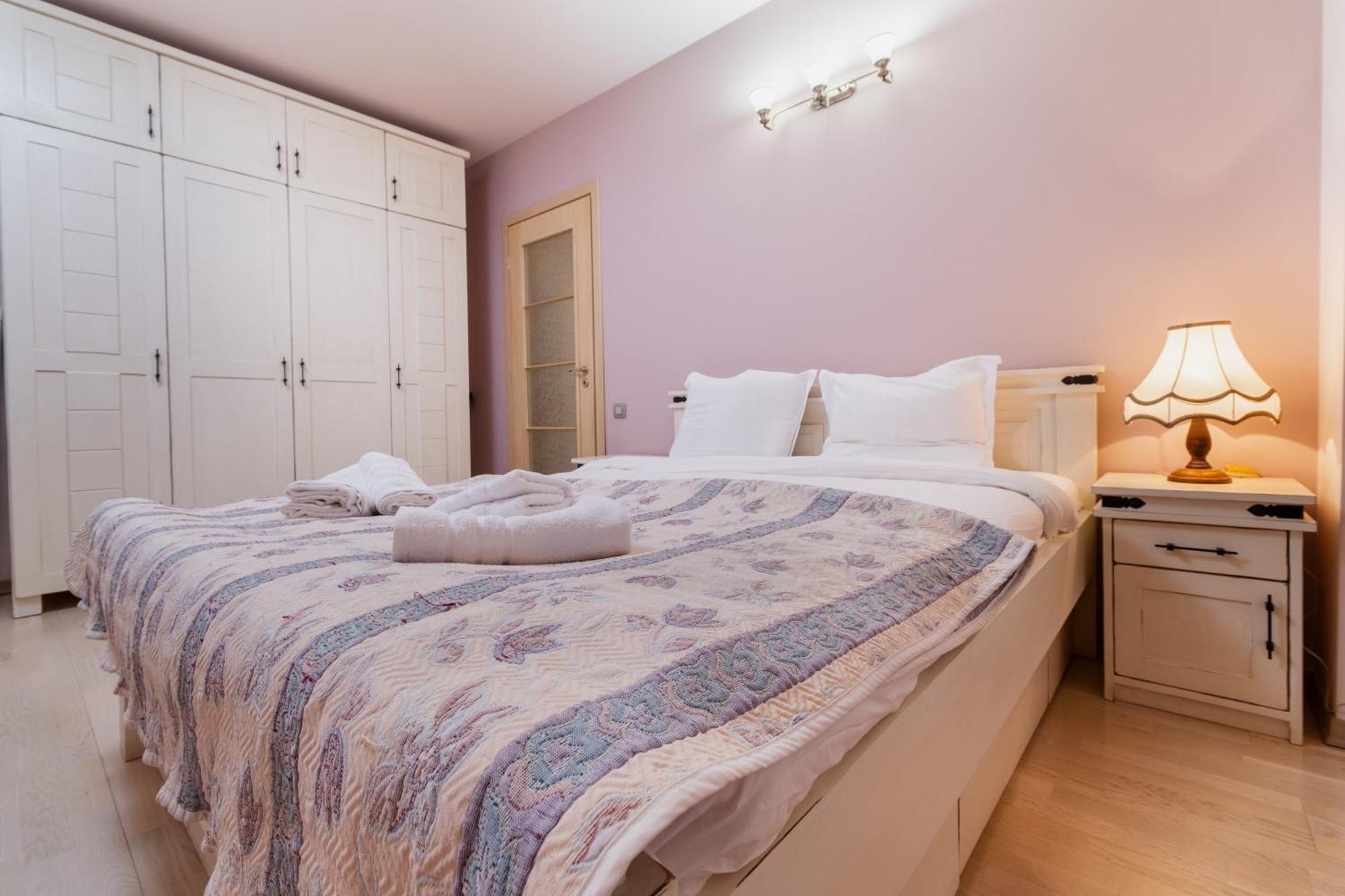 Elegant 1-Bedroom Apartment Plovdiv Esterno foto