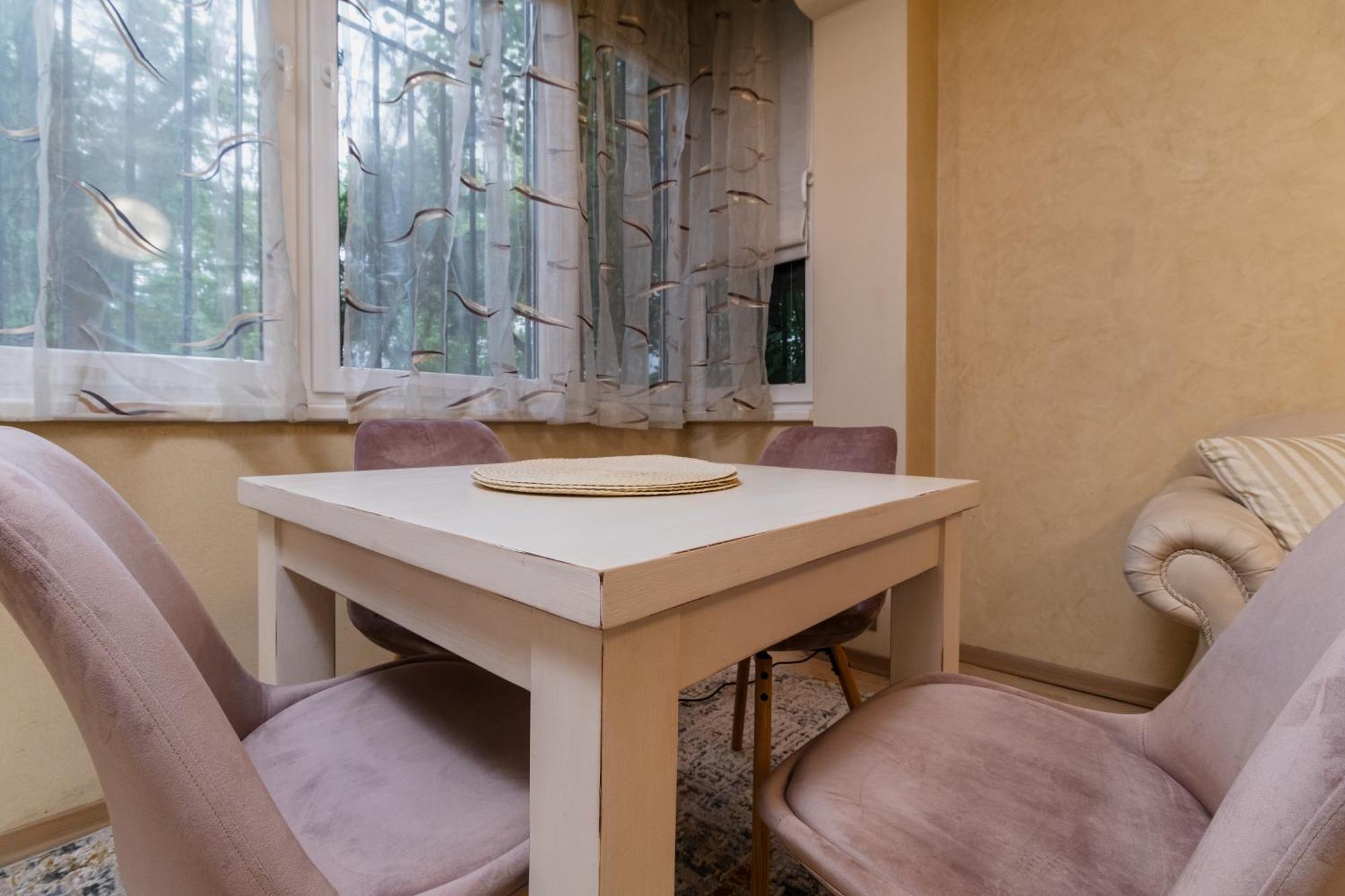 Elegant 1-Bedroom Apartment Plovdiv Esterno foto