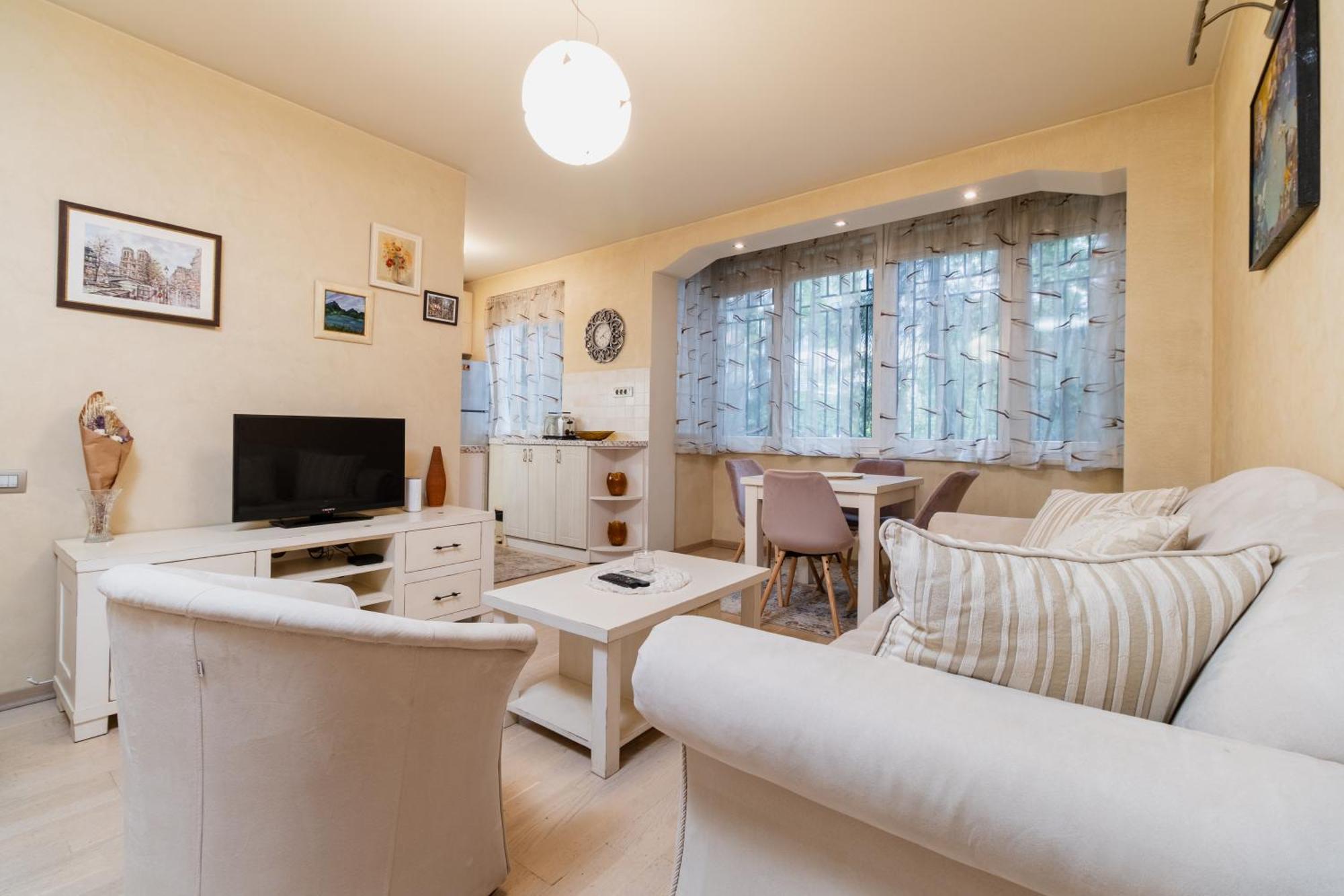 Elegant 1-Bedroom Apartment Plovdiv Esterno foto